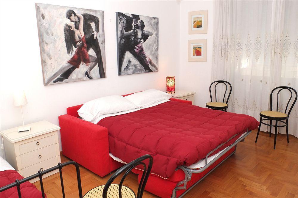 Bed & Breakfast A For Roma